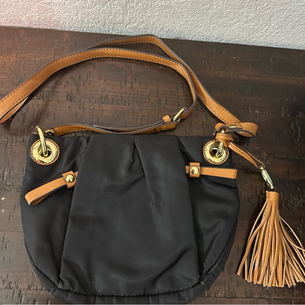 Elegant Black and Tan Shoulder Bag with Tassel Vince  camuto with leather straps